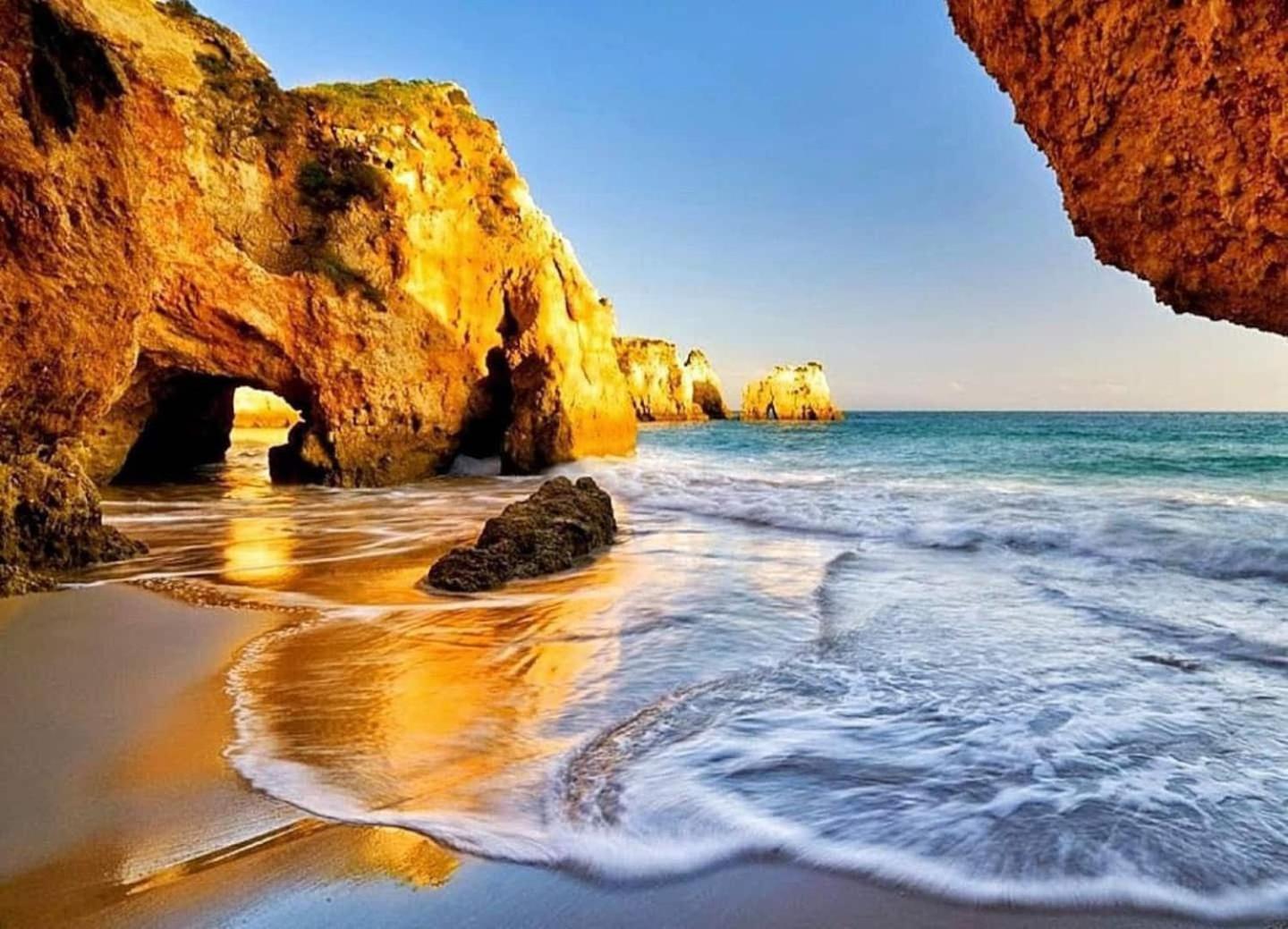 Spacious&Bright2Bedroom Apt Near Beaches,Sleeps 6 Portimao Bagian luar foto