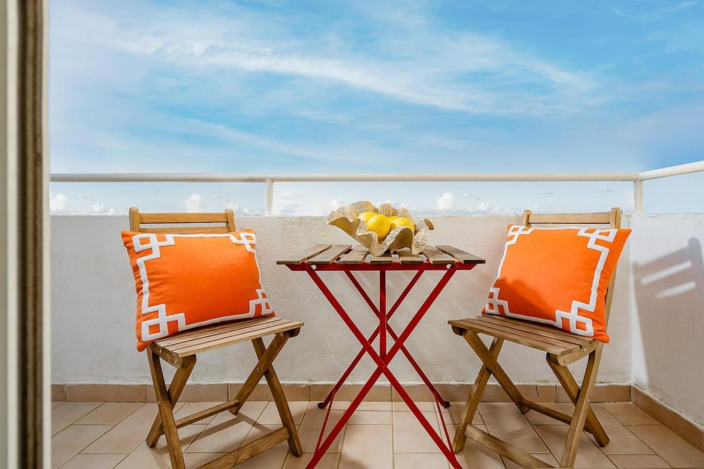 Spacious&Bright2Bedroom Apt Near Beaches,Sleeps 6 Portimao Bagian luar foto